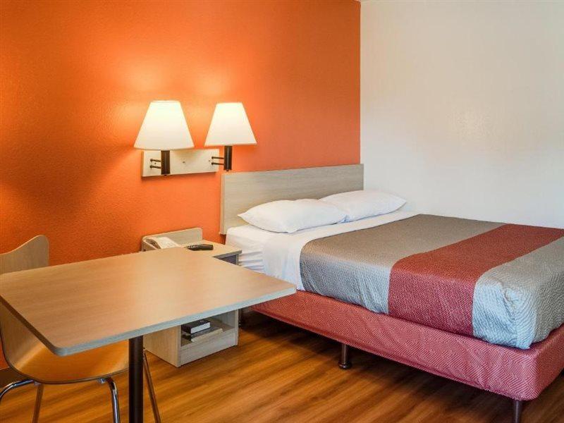 Motel 6-Kelso, Wa - Mt. St. Helens Bagian luar foto