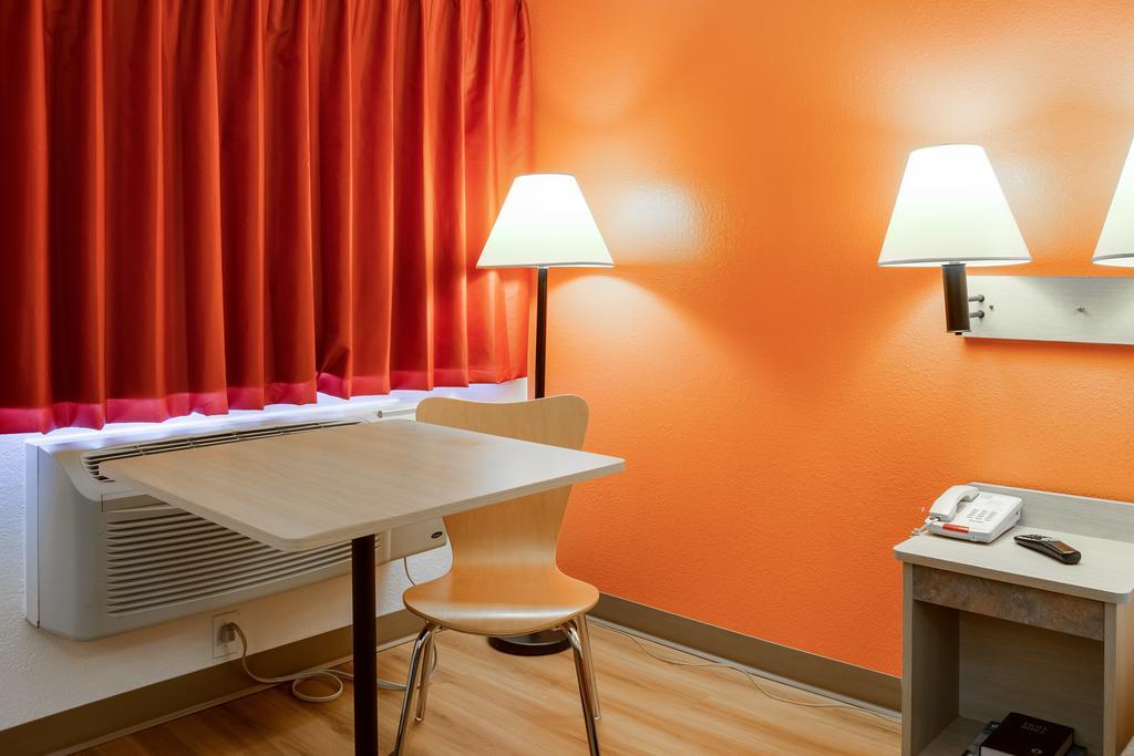 Motel 6-Kelso, Wa - Mt. St. Helens Bagian luar foto