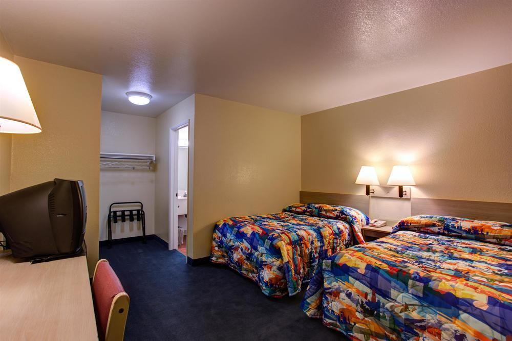 Motel 6-Kelso, Wa - Mt. St. Helens Bagian luar foto