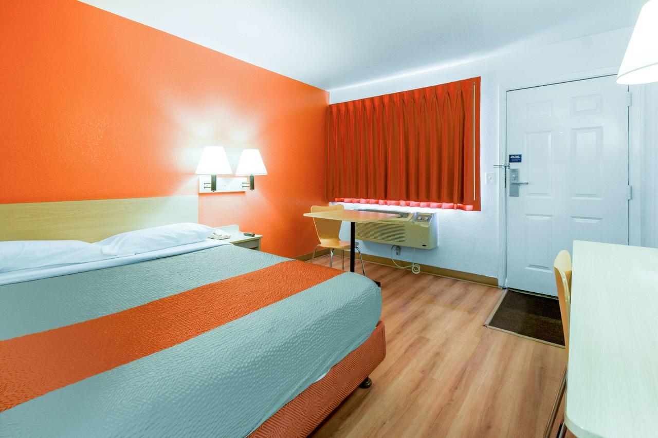 Motel 6-Kelso, Wa - Mt. St. Helens Bagian luar foto