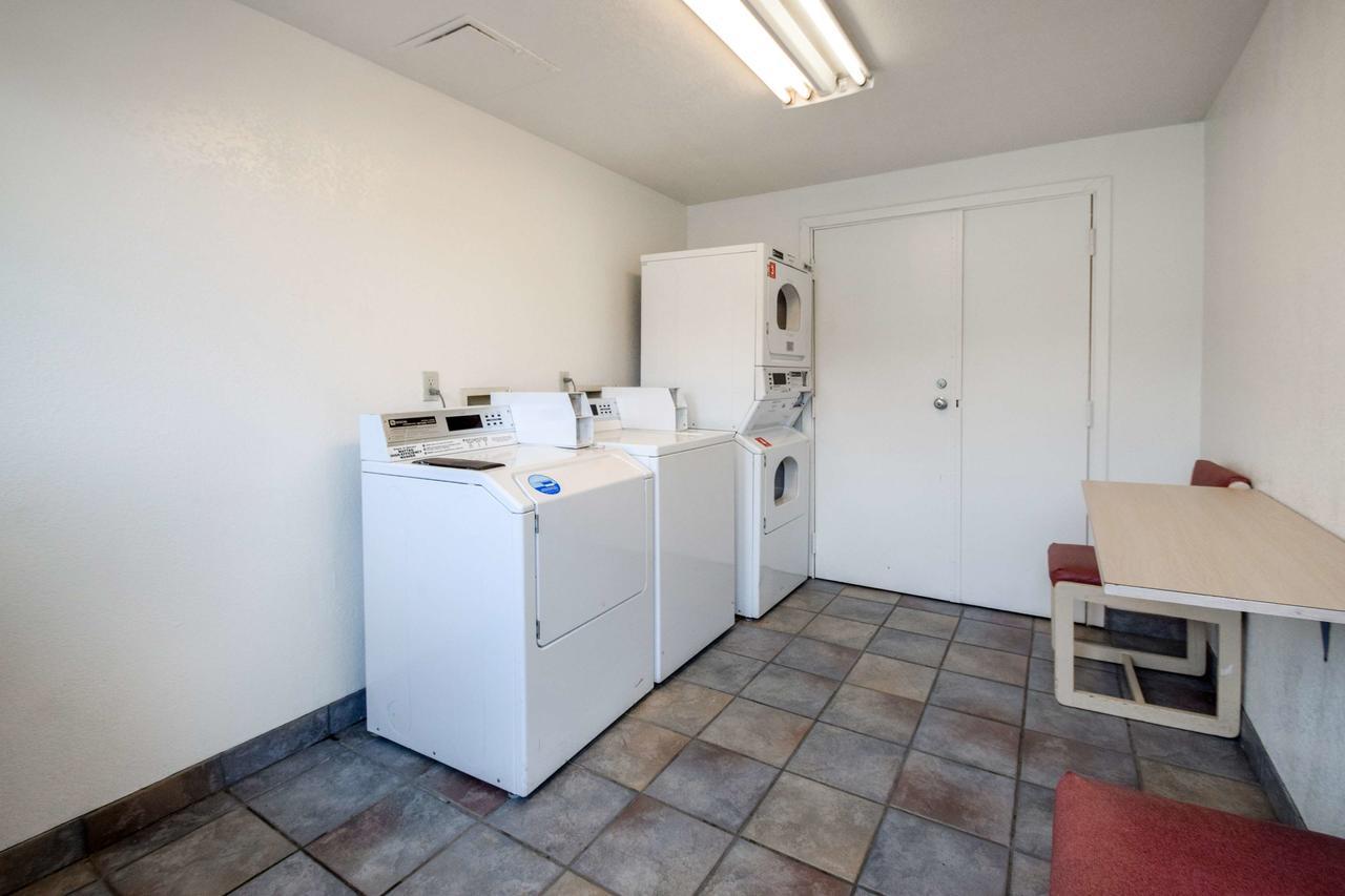 Motel 6-Kelso, Wa - Mt. St. Helens Bagian luar foto