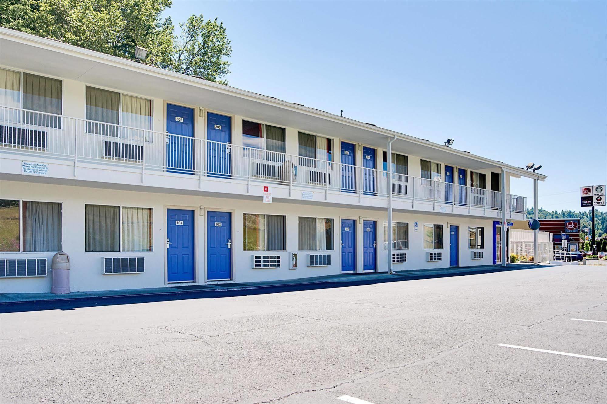 Motel 6-Kelso, Wa - Mt. St. Helens Bagian luar foto
