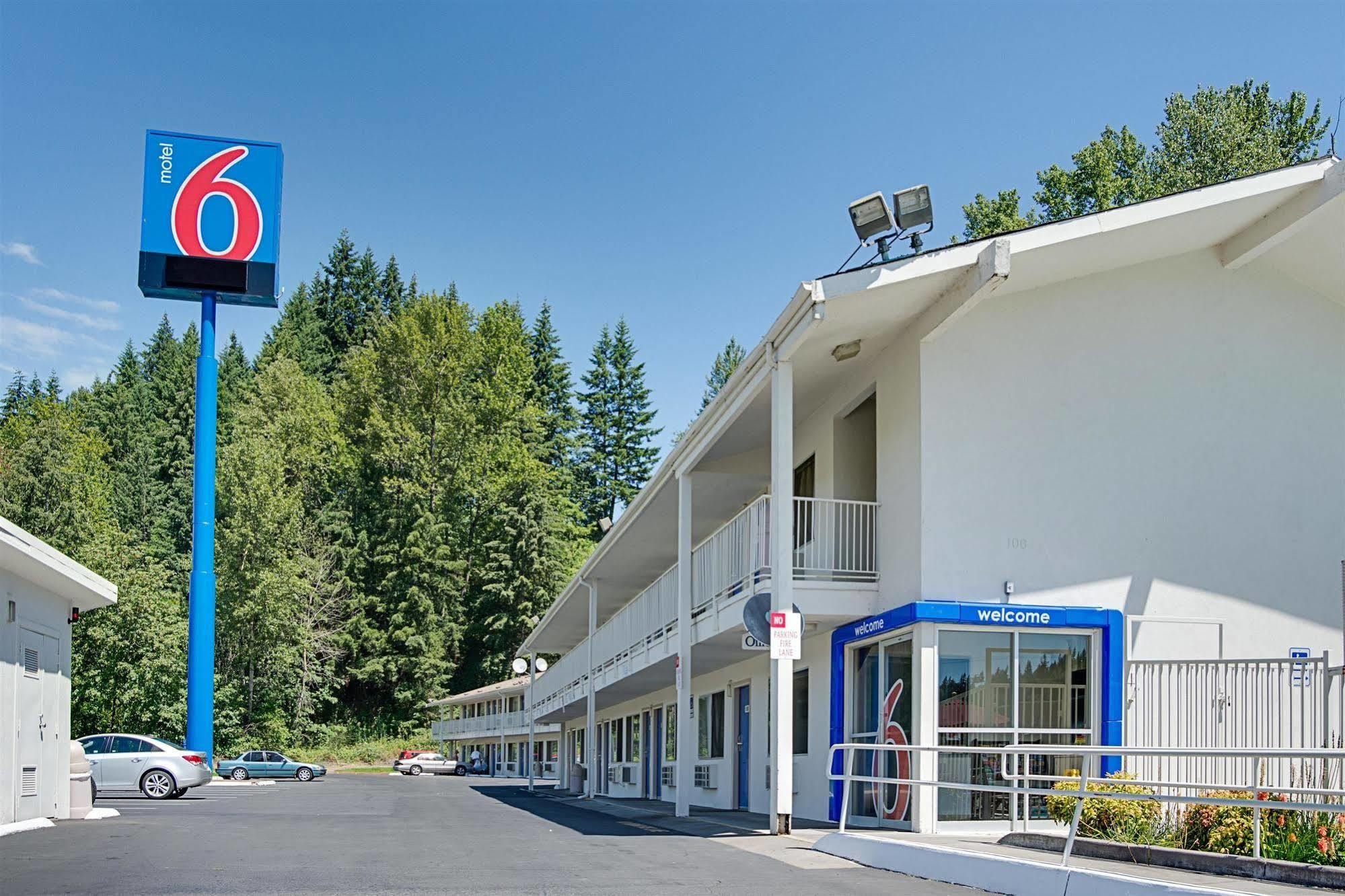 Motel 6-Kelso, Wa - Mt. St. Helens Bagian luar foto