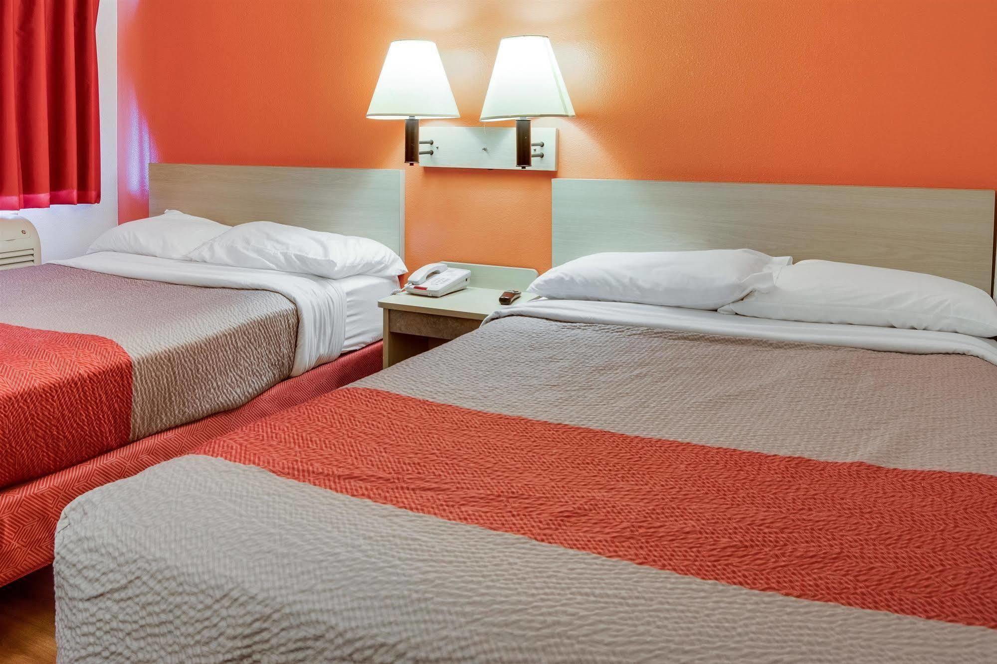 Motel 6-Kelso, Wa - Mt. St. Helens Bagian luar foto